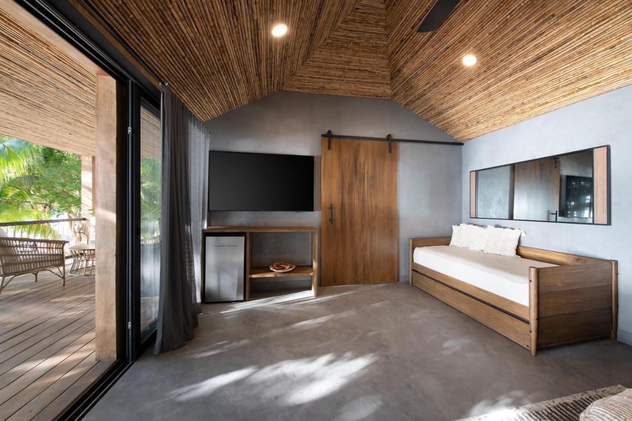 Arca Hotel West Bay Ngoại thất bức ảnh