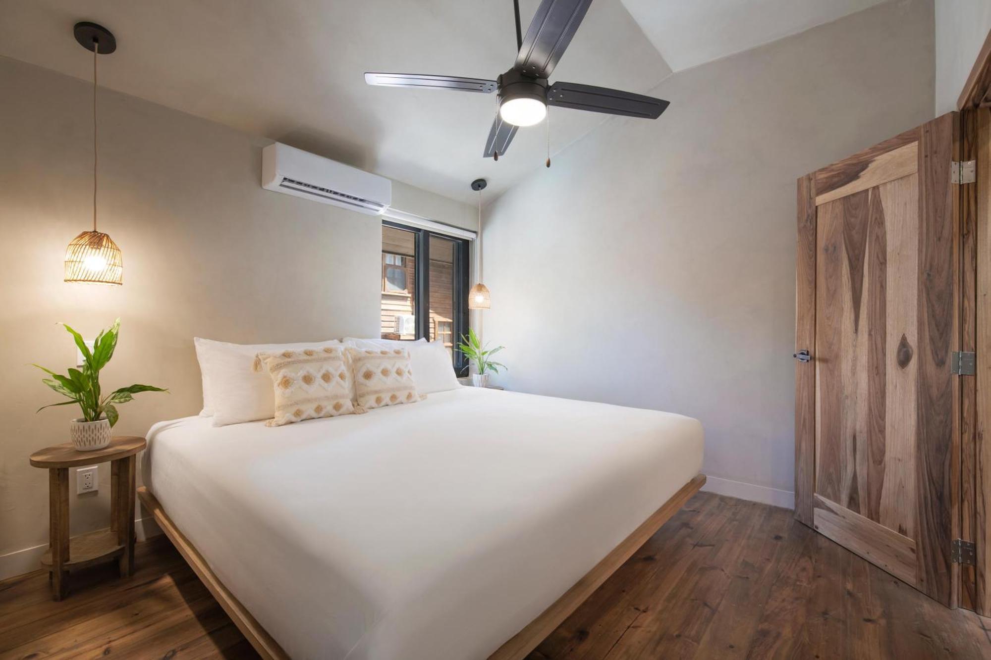 Arca Hotel West Bay Ngoại thất bức ảnh